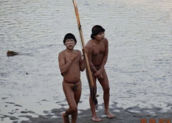 Cerca de duas dezenas de índios fogem de ataques no Peru