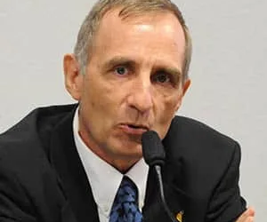 Foster Brown