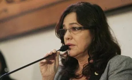 Parlamentar desistiu porque precisa de cuidados médicos