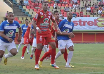 Estrelão, enfim, bateu o Galo Carijó em jogo disputado