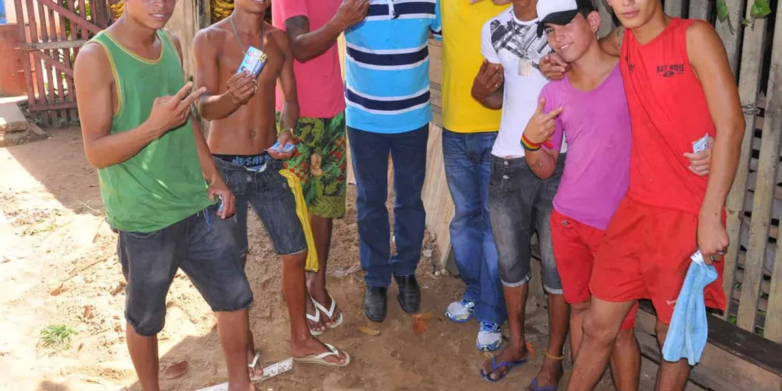 Juventude do bairro confirmou apoio a Bocalom e Roberto