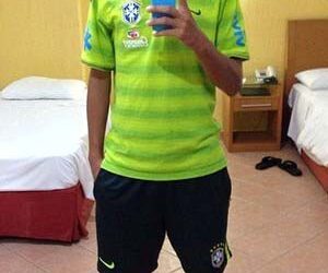 Athirson, lateral-esquerdo do Fla, na Seleção Brasileira Sub-15