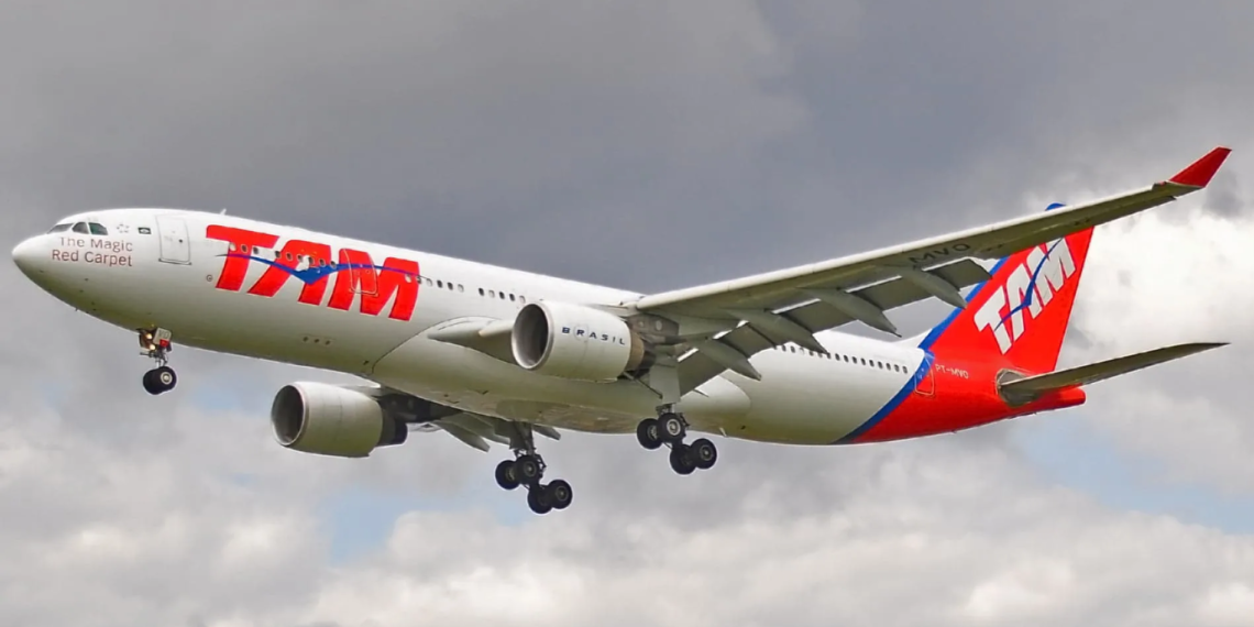 Tam Linhas Aéreas S/A foi condenada a pagar R$ 4 mil