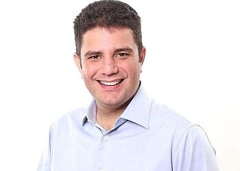 Gladson tem 48%, Perpétua, 33%, e Roberto Duarte, 4%, diz Ibope