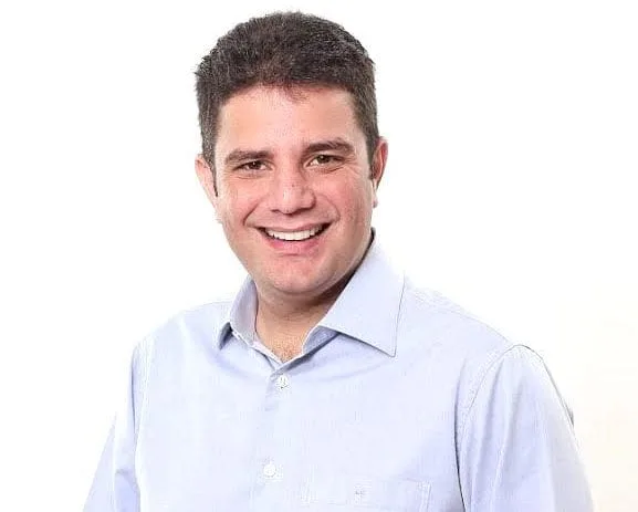 Gladson tem 48%, Perpétua, 33%, e Roberto Duarte, 4%, diz Ibope