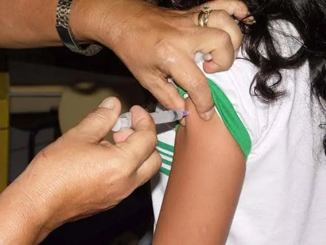 Dessa vez, meninas entre 11 e 13 anos devem ser vacinadas