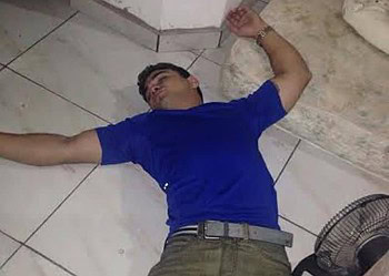 Foto do cantor dormindo no chão deu início aos boatos