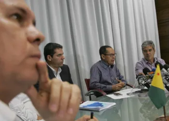 Ministro não confirma elevação da BR-364 após cheia do Madeira