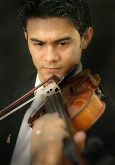 Violinista Miquéias Haluen