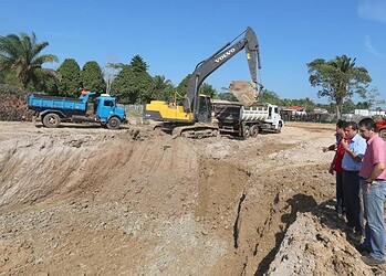 Prefeito Marcus Alexandre e equipe inspecionam serviços