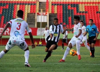 Estrelão venceu mais uma vez no Arena da Floresta e agora está a apenas um ponto da fase de mata-mata