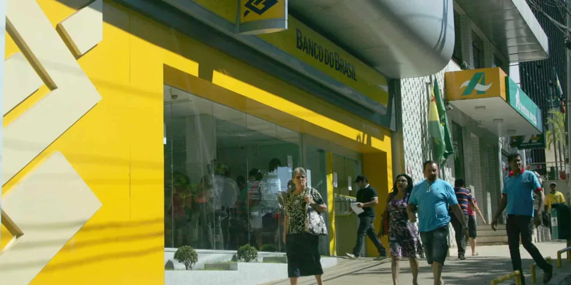 Bancos entram em greve na terça-feira, 30