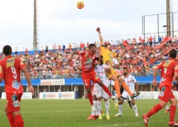 Anapolina e Rio Branco ficaram no 1 a 1 no Jonas Duarte
