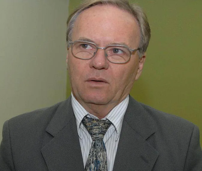 Secretário Reni Graebner