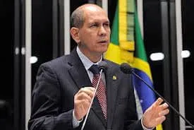 Aníbal Diniz elogia inovações tecnológicas nas eleições de 2014