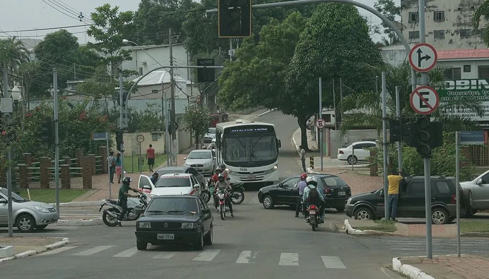 Apagão interferiu no trânsito da cidade