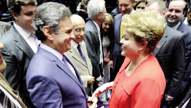 Dilma Rousseff e Aécio Neves vão disputar segundo turno na corrida presidencial