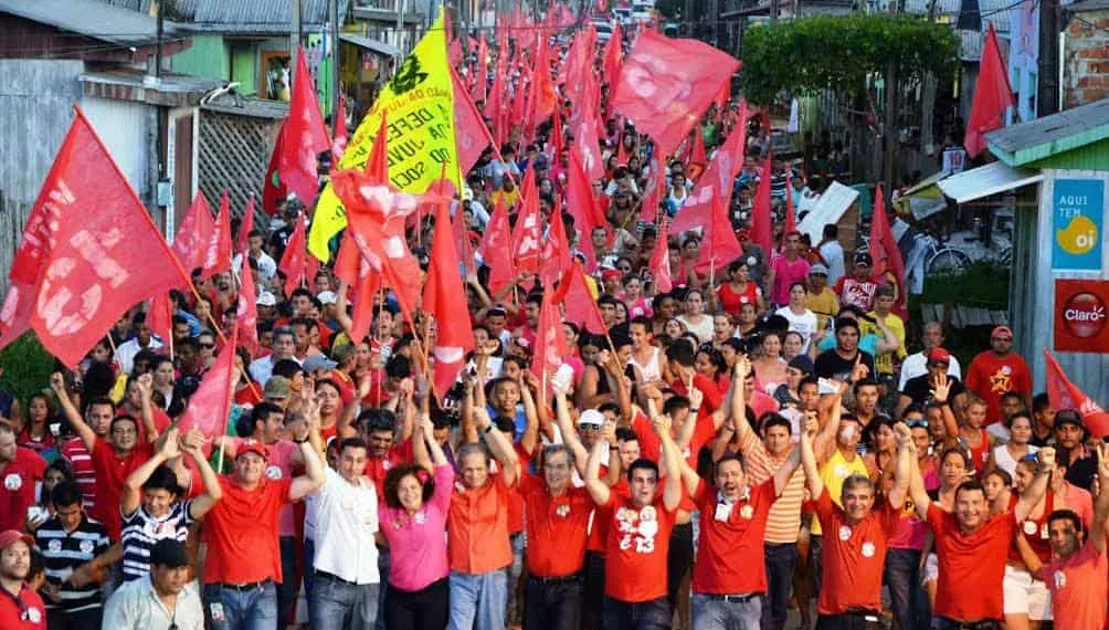 Candidato Tião Viana em caminhada em Tarauacá