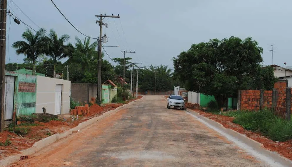 Rua onde antes só era lama, teve melhorias com pavimentação