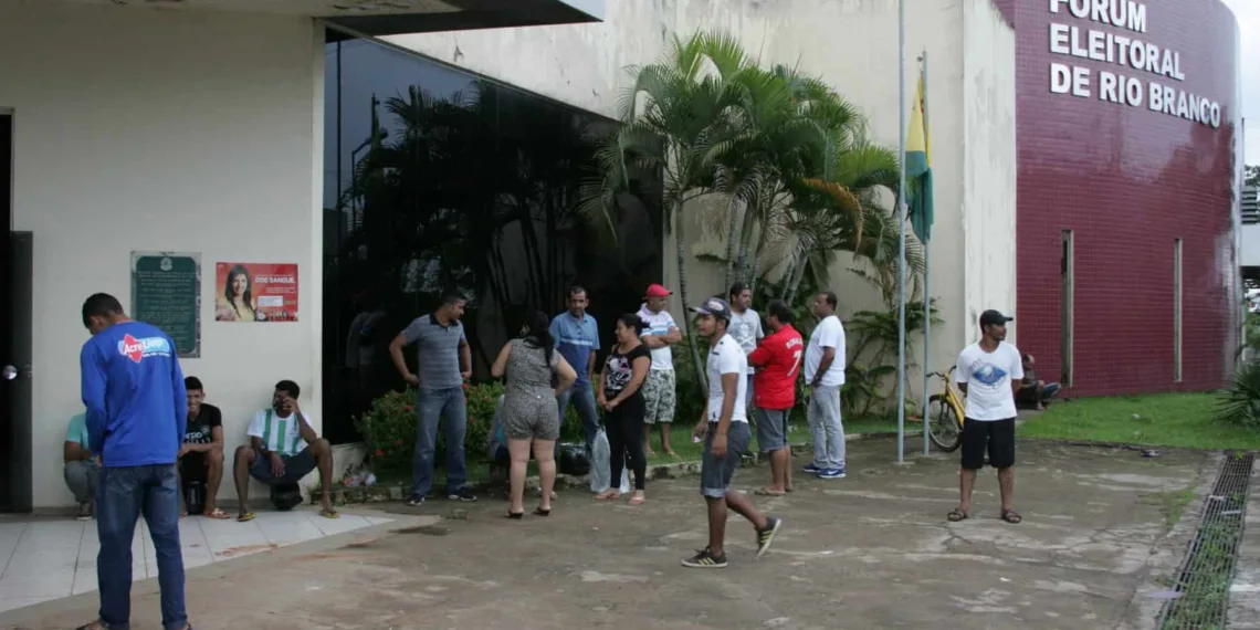 Quem não puder votar deve justificar