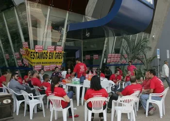 No Acre, 1.100 bancário aderiram à greve por melhorias