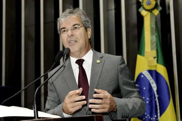 Jorge Viana ressalta investimentos da União no Acre