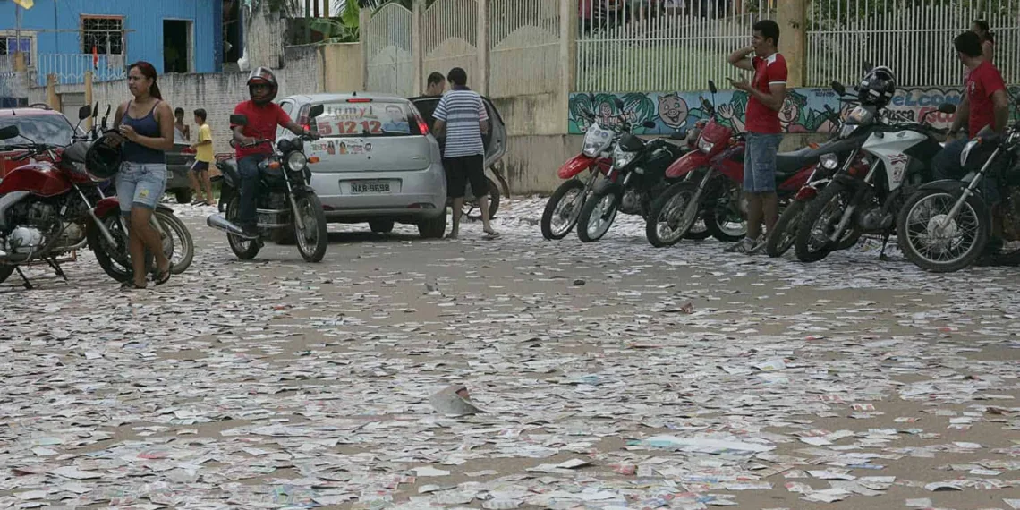 MPE monta estratégia para evitar que santinhos sejam espalhados na cidade