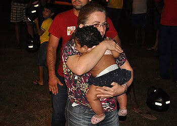 Mulher é atropelada com filha no colo na Via Verde