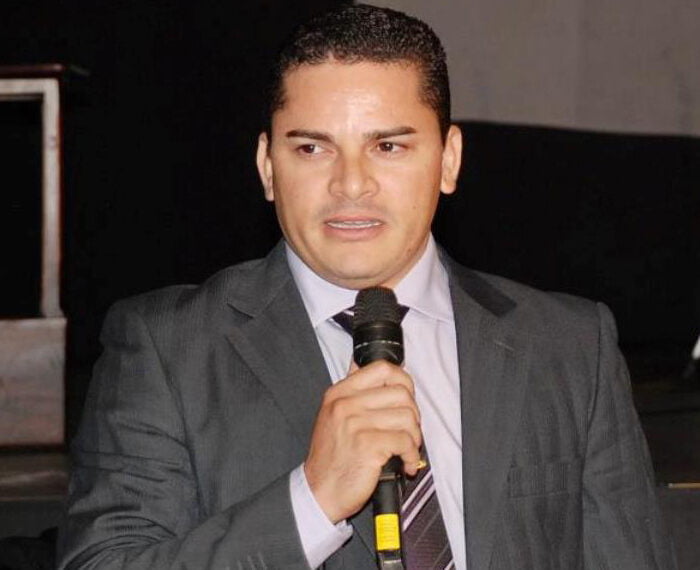 Advogado Sérgio Farias é acusado por suborno