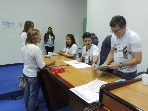 TRE agradece colaboração de mesários e reitera convocação para o 2º turno