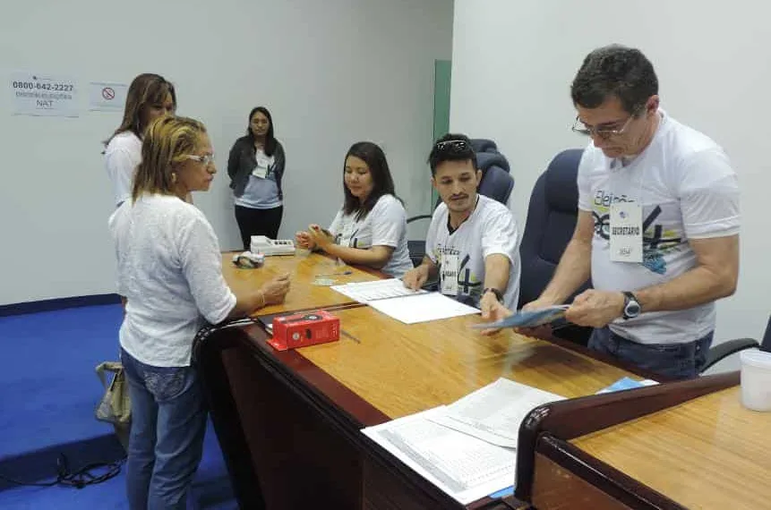 TRE agradece colaboração de mesários e reitera convocação para o 2º turno