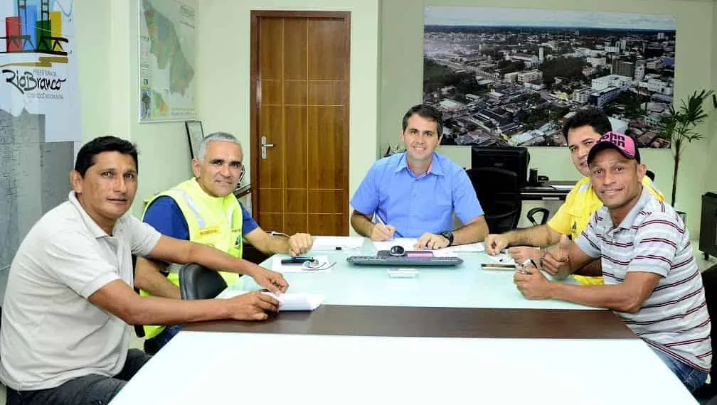 Prefeitura encaminha para a Câmara de Vereadores projeto que autoriza a concessão de bolsa de estudo para flanelinhas