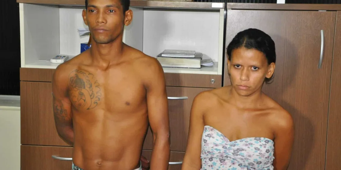 Dupla teria assaltado uma mulher e levado o celular dela