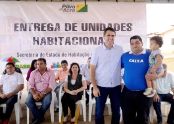 Prefeito Marcus Alexandre participou de solenidade com beneficiários do programa