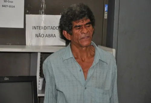 Almir Ferreira tem 57 anos