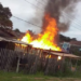 Incêndio destrói casa de servidora pública