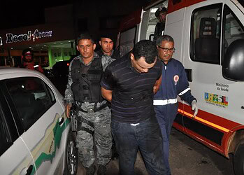 Policial e assaltante ficam feridos durante tentativa de assalto