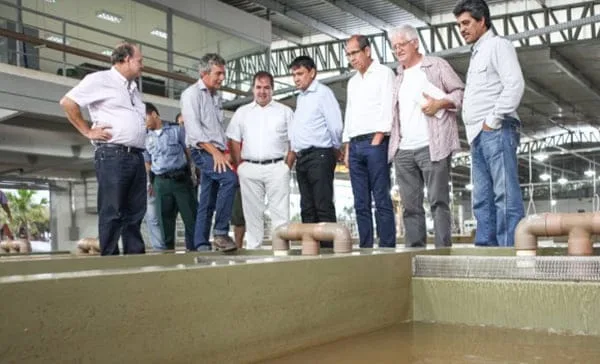 Wellington Dias (ao lado esquerdo do governador) durante visita ao Acre em março deste ano