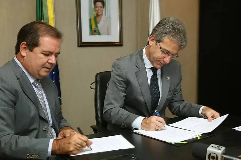Governador também aproveitou agenda em Brasília pra tratar de outras pautas