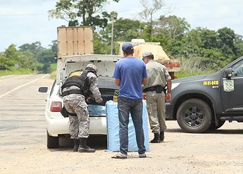 Ação prendeu 24 pessoas e abordou 4,6 mil no Acre