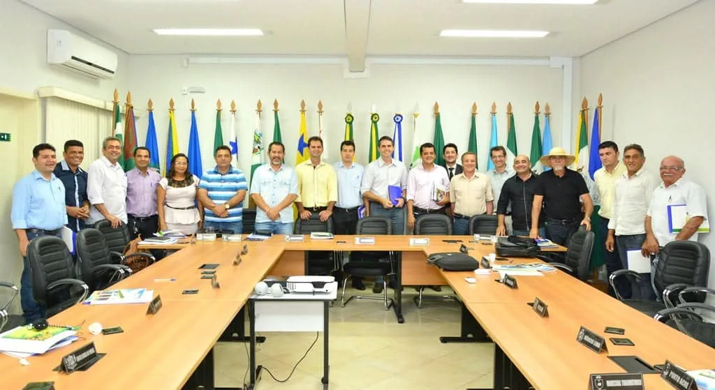 Prefeitos do Acre se reúnem na Amac para avaliar o ano e planejar 2015