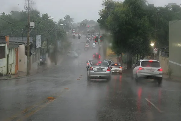 Previsão é de aumento no volume de chuva na Capital