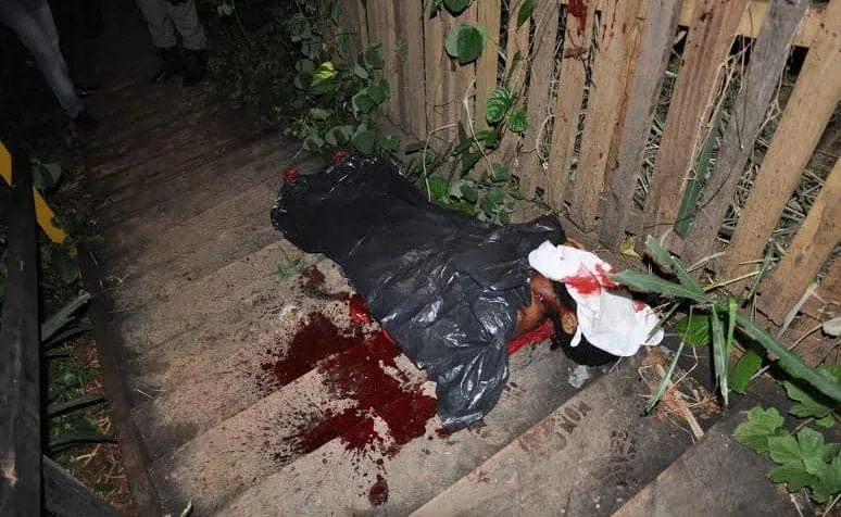 Corpo do flanelinha foi encontrado em um beco no bairro Preventório, na noite de sexta