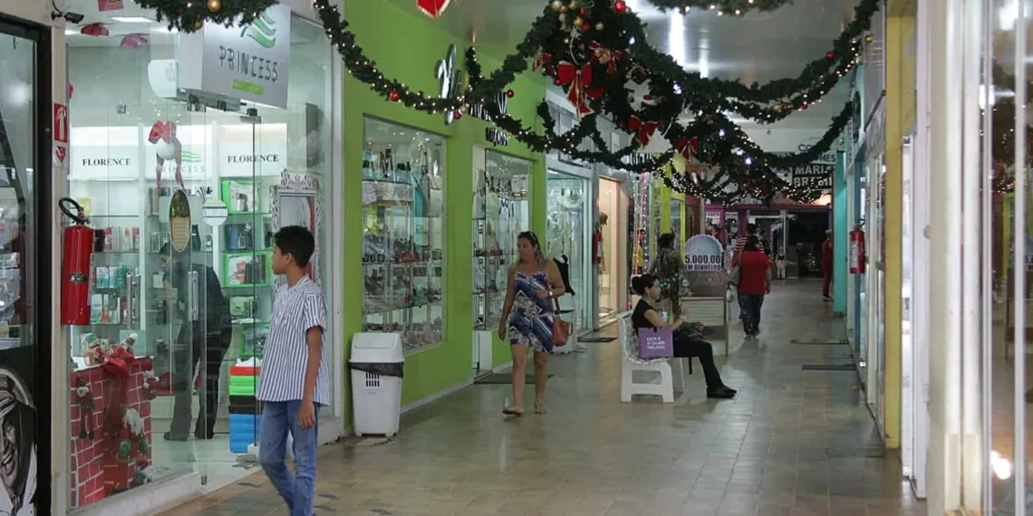 Troca de presentes após o Natal ainda é esperança de vendas para comércio