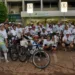 Funcionários fizeram o percurso de 13 km nas bikes