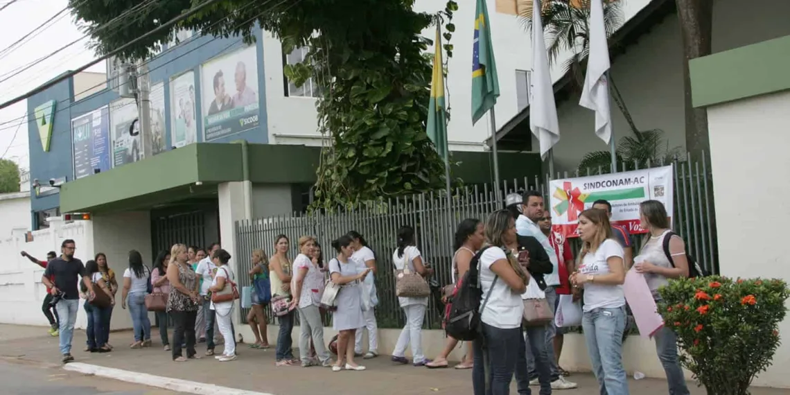 Após manifestação, profissionais da saúde conquistam melhoria na escala de plantões