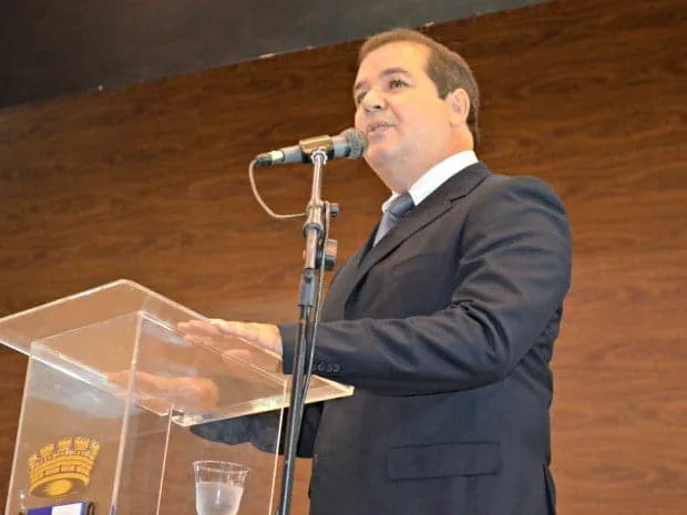 Tião Viana repudia a citação de seu nome em matéria sobre esquema de corrupção da Petrobras