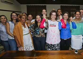 A governadora Nazaré Araújo “vestiu a camisa” da luta das mulheres do Acre