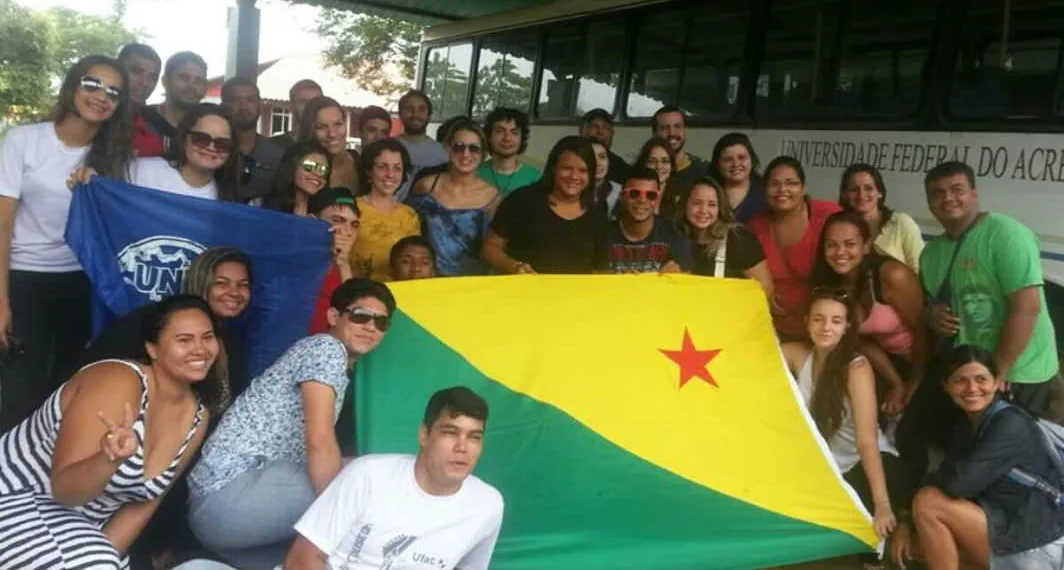 Acadêmicos do Acre seguem para a 9ª Bienal da UNE