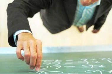 Novo piso nacional dos professores será anunciado na quarta-feira